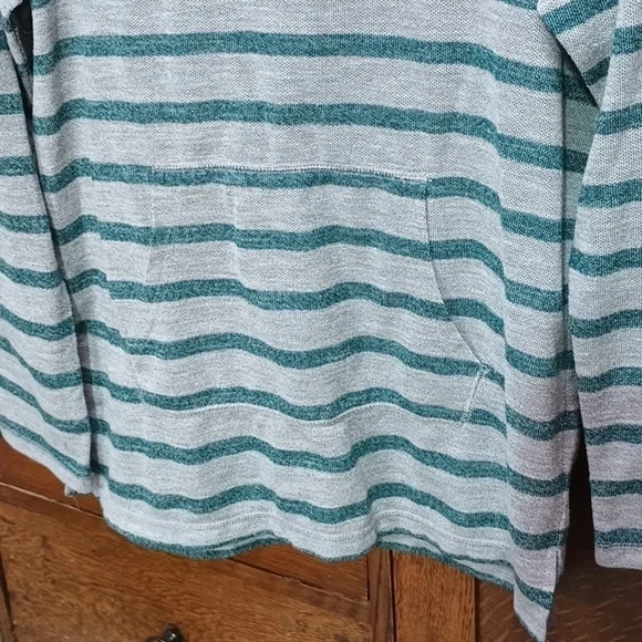 C1-50 Cowl Neck Gray & Forest Green Striped Long Sleeve Swing Sweatshirt (Med) - Picture 4 of 5